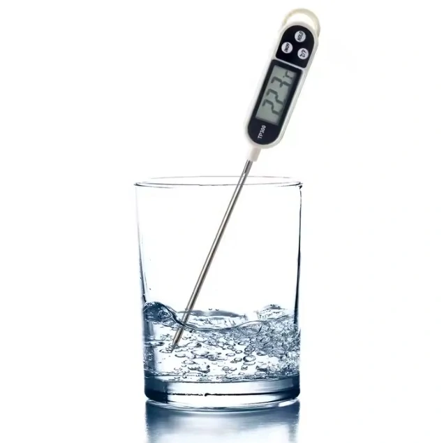 Digitální ponorný teploměr pro široké využití